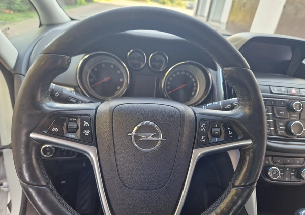 Opel Zafira cena 32900 przebieg: 221289, rok produkcji 2014 z Witnica małe 562
